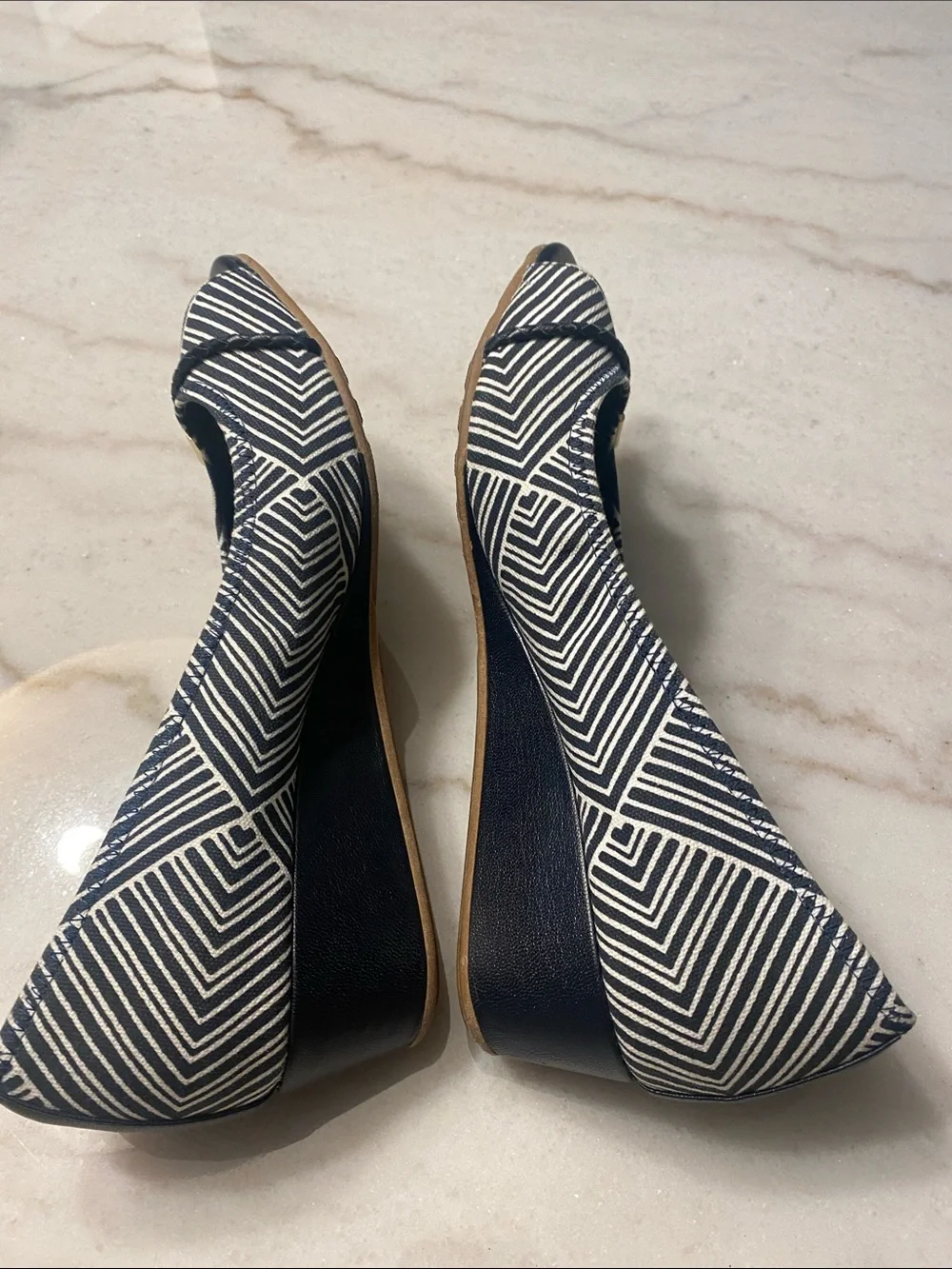 Cole Haan Navy Striped Wedge Peep-Toe Flats Geometric size 9
